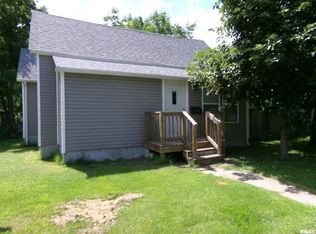 517 N 12th St, Herrin, IL 62948