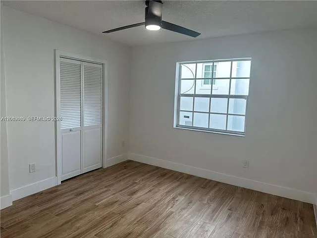 3 bed, 2.0 bath, 2056 sqft, $6,100 — Photo 3