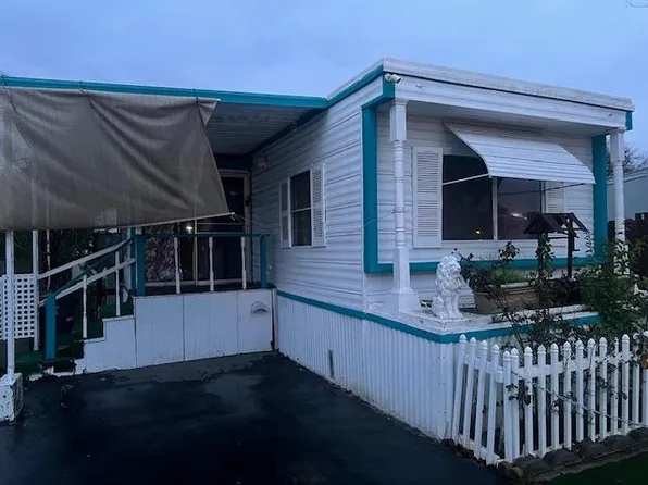 5100 N Highway 99 Space 242, Stockton, CA 95212