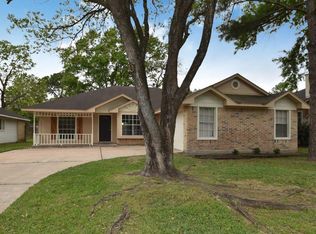 15711 Meadow Village Dr, Houston, TX 77095