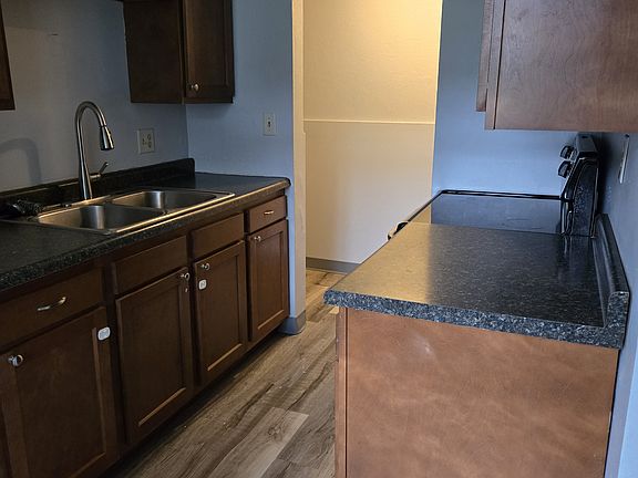4th image of 1220 Selby Ave #101