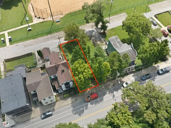 3039 Riverside Dr, Cincinnati, OH 45226