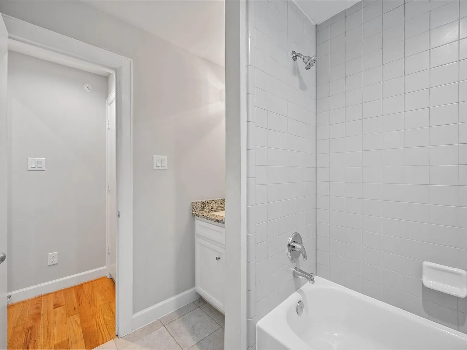 2 bed, 2.0 bath, 1501 sqft, $1,950 — Photo 1