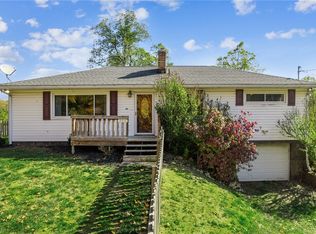 306 Highland Ridge Rd, Claysville, PA 15323