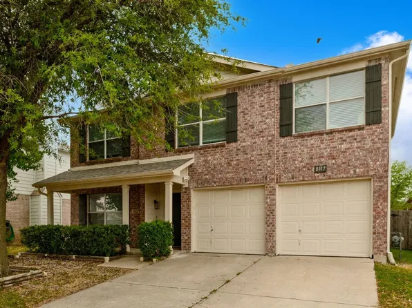 8517 Horse Whisper Ln, Fort Worth, TX 76131