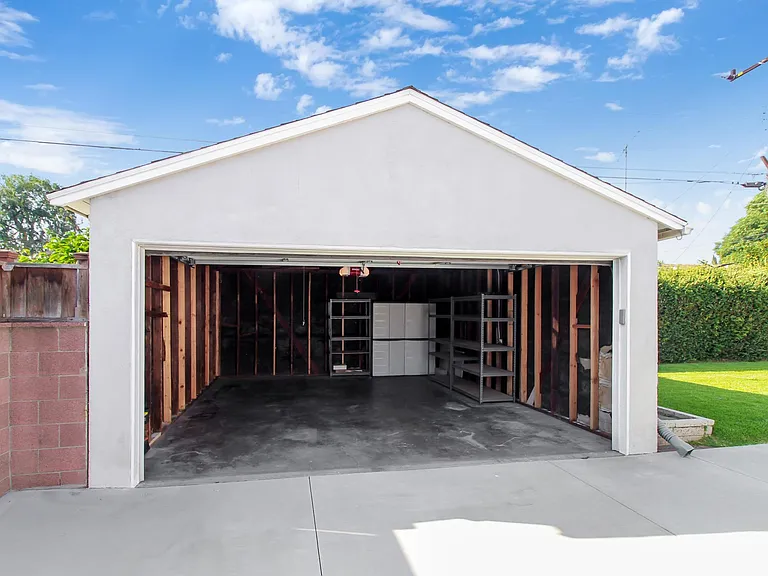10667 Hallwood Dr — Photo 16