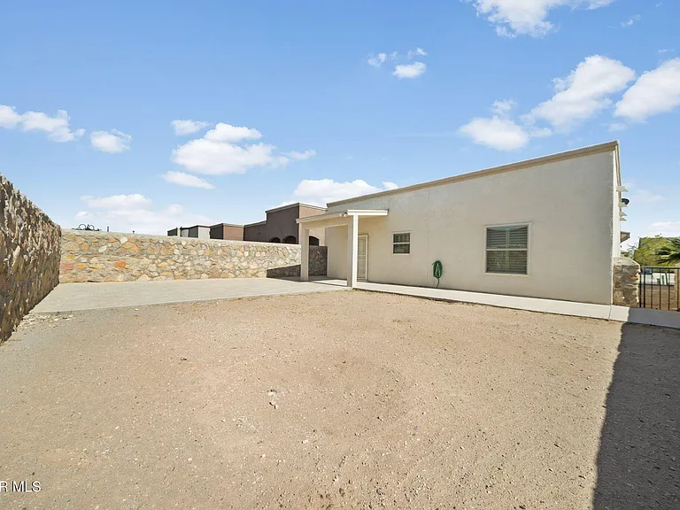 14369 Jonathan K Molina Ct — Photo 36