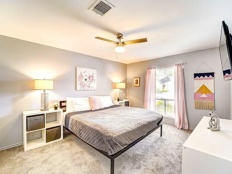8111 Pine Green Ln — Photo 30