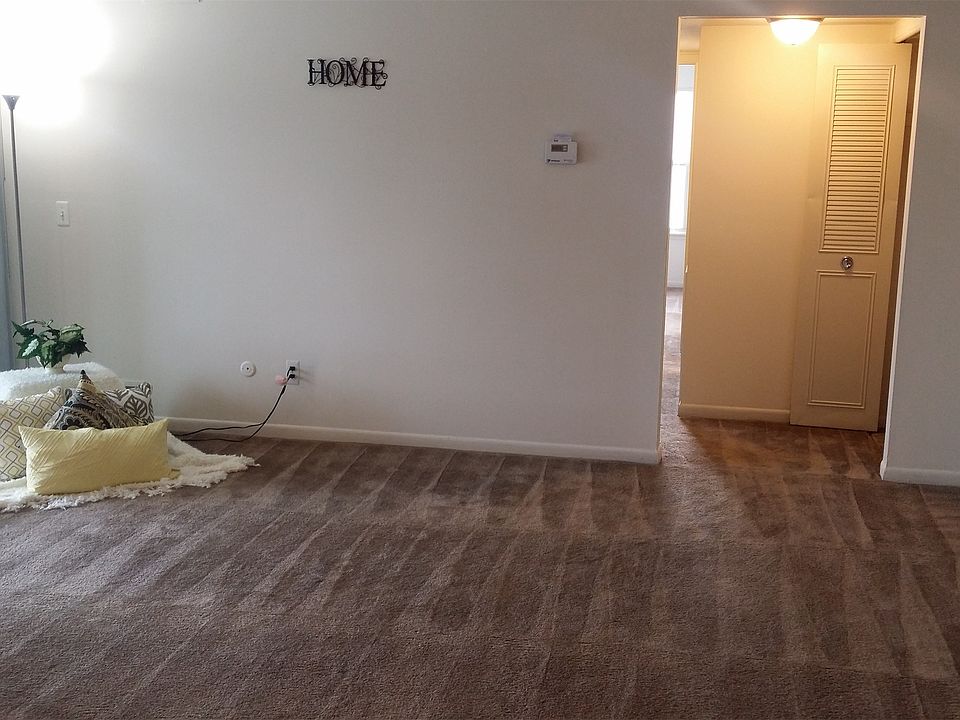 1st image of 2835 Roundtree Blvd
