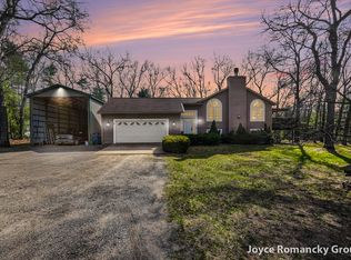 850 W White Lake Dr, Twin Lake, MI