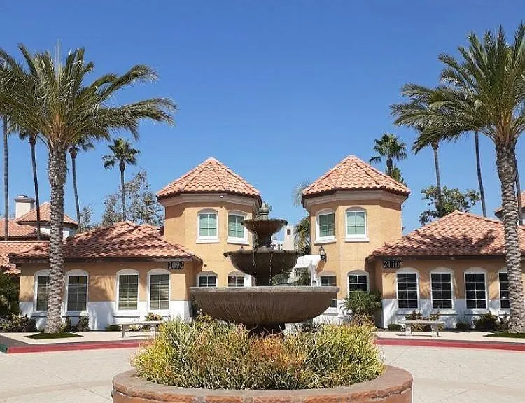 2150 Camino De La Reina #315 — Photo 21