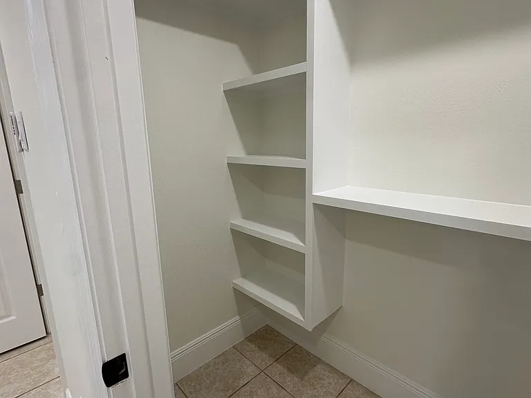 2723 Longwood Dr — Photo 31