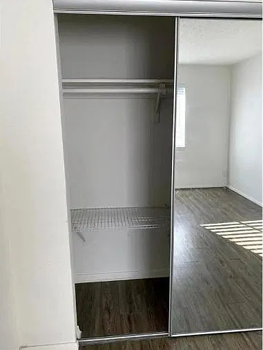 2 bed, 1054 sqft, $1,200 — Photo 4