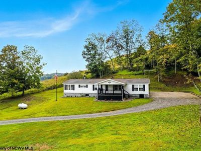1756 Corbin Branch Rd, Bridgeport, WV, 26330