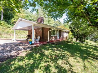 86 Davis Chapel Rd, Candler, NC 28715