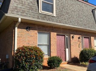 3925 Mountain View Rd APT C-1, Oakwood, GA 30566