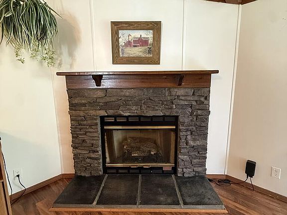 4th image of 351 Whippoorwill Rd