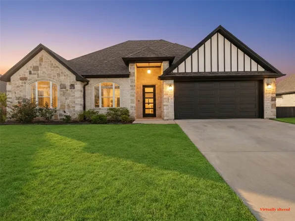 1006 Windy Ridge Dr, Longview, TX 75605
