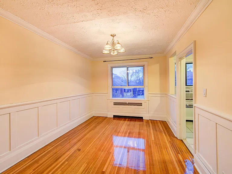 938 Avenue Rd #3 — Photo 23