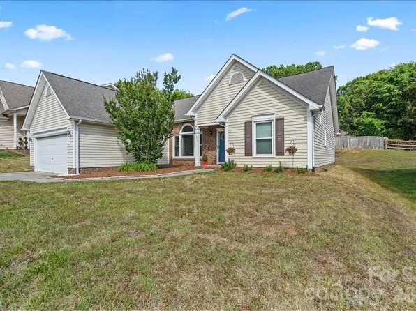 14413 John Beck Dr, Charlotte, NC 28273
