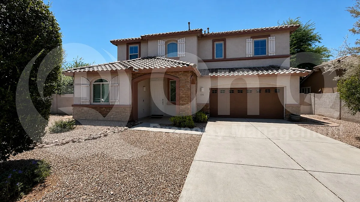 4 bed, 3.0 bath, 2762 sqft, $2,945 — Photo 2