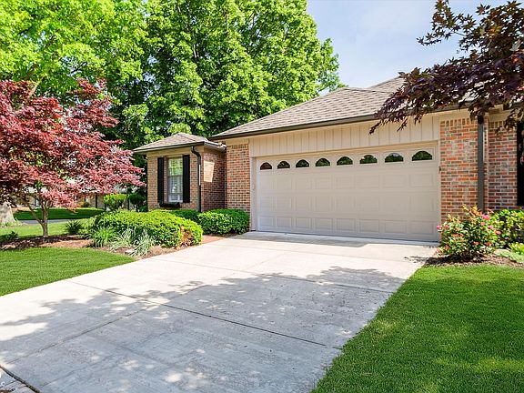 2nd image of 1045 Millwood Ct