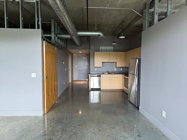 Vine Street Lofts — Photo 9