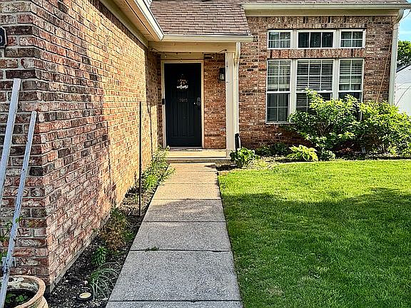 3rd image of 3915 Bing Ct