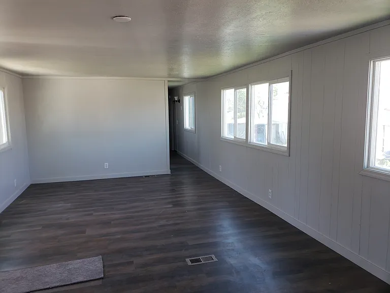 121 Teakwood St — Photo 14