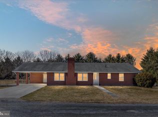 4 High View Dr, Maurertown, VA 22644