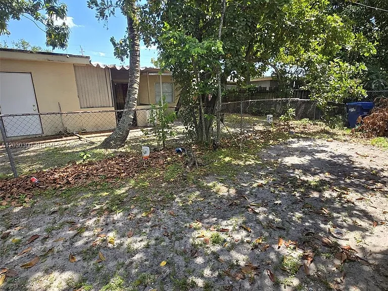 5880 NW 19th Ct #5888 — Photo 5