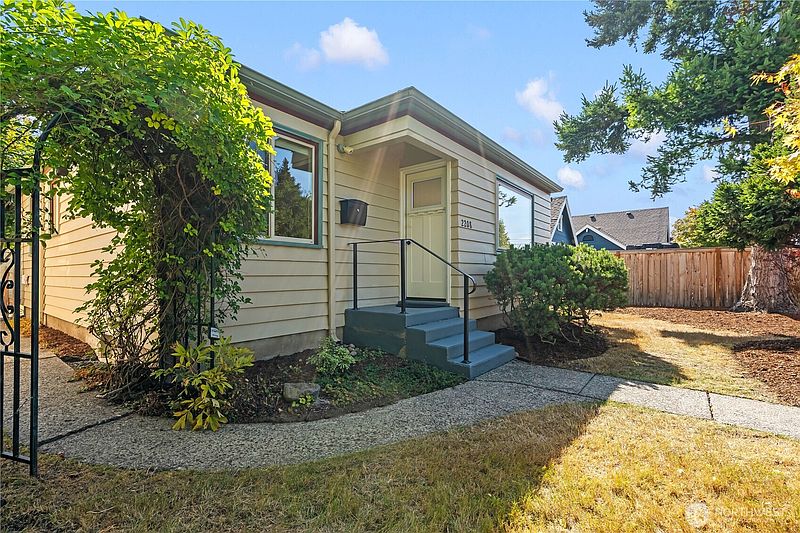 3rd image of 2208 Jaeger Street