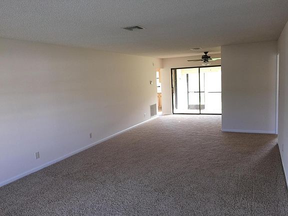 2nd image of 9740 Pecan Tree Dr APT B
