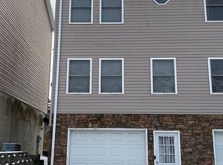 14 Lewis Lndg, Morgantown, WV 26505