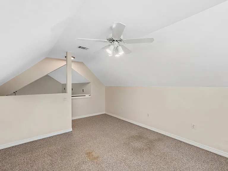 305 Parkwood Pl — Photo 30