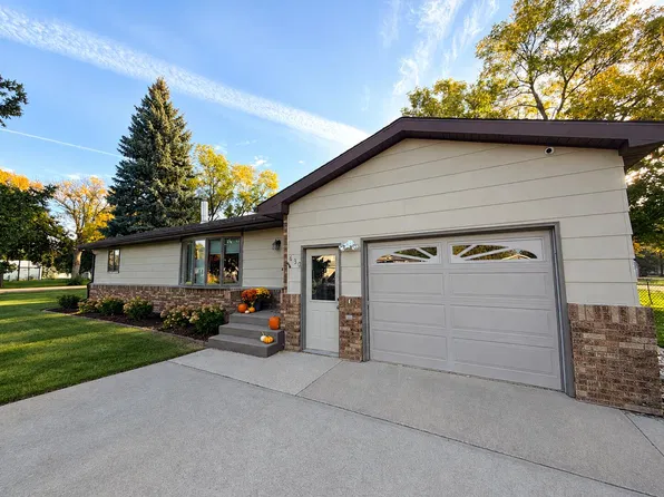 630 Cherry St, Alexandria, SD 57311