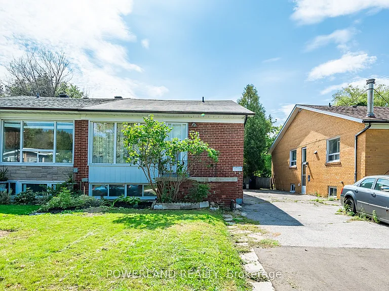72 Pynford Cres #MAIN FLOOR — Photo 11