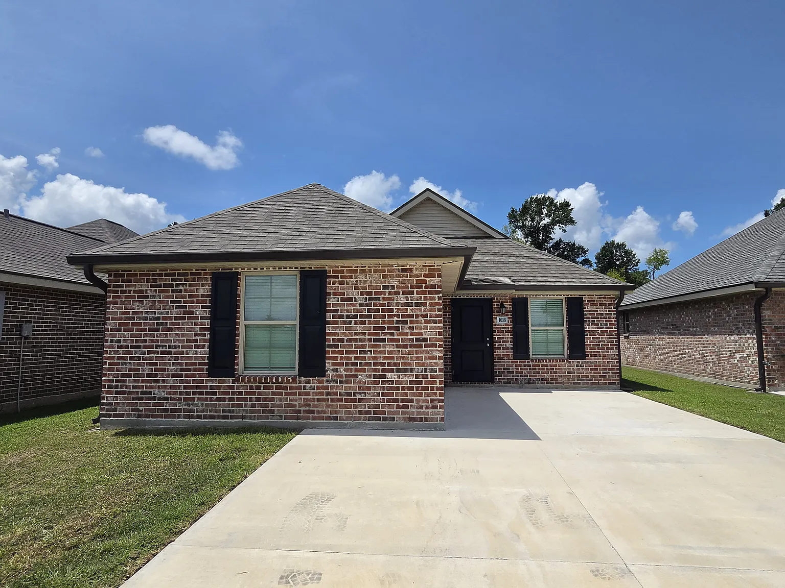3 bed, 1304 sqft, $1,525 — Photo 2
