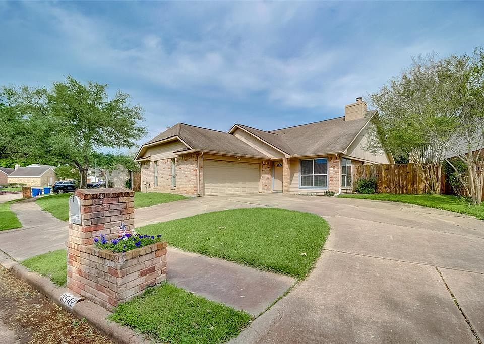 1st image of 3542 Duncaster Dr