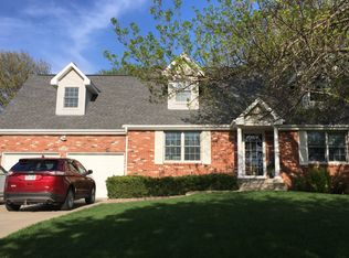 3240 Fox Hollow Rd, Lincoln, NE 68506