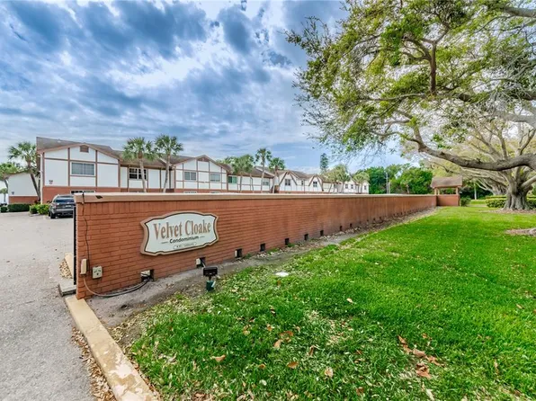 650 Pinellas Point Dr S APT 207, Saint Petersburg, FL 33705