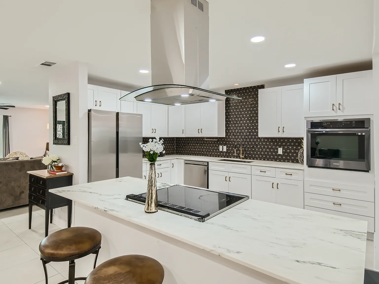 3 bed, 1227 sqft, $4,500 — Photo 4