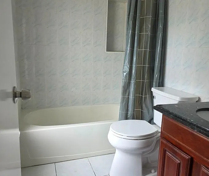 112 Main St — Photo 11