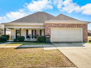 2 Montrose Ct, Hattiesburg, MS 39402