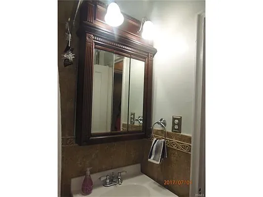 Sold by NY Future Homes Realty Co | media 8