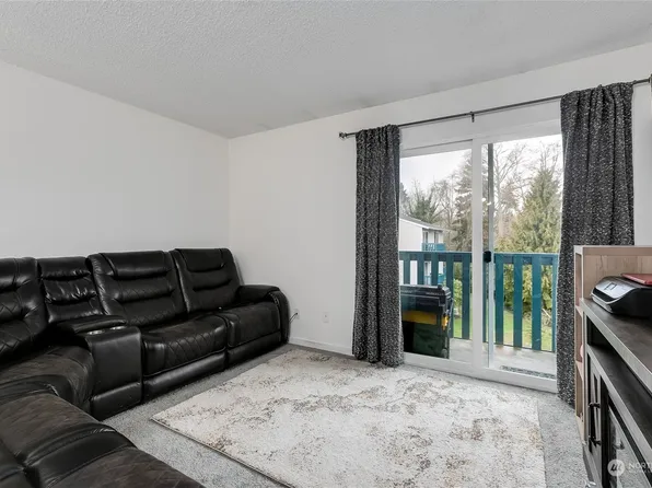 17431 Ambaum Boulevard S #C30, Burien, WA 98148