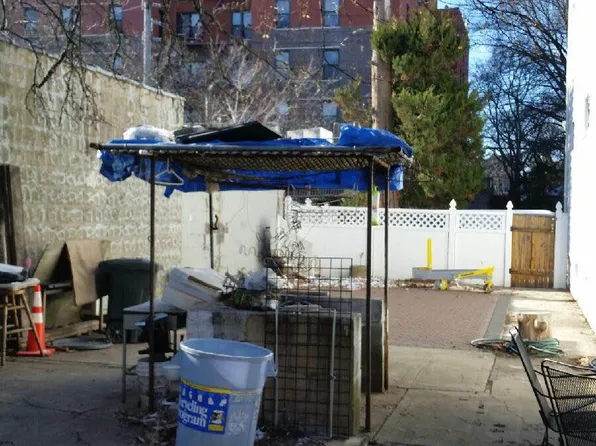 1175 E 43rd St, Brooklyn, NY 11210