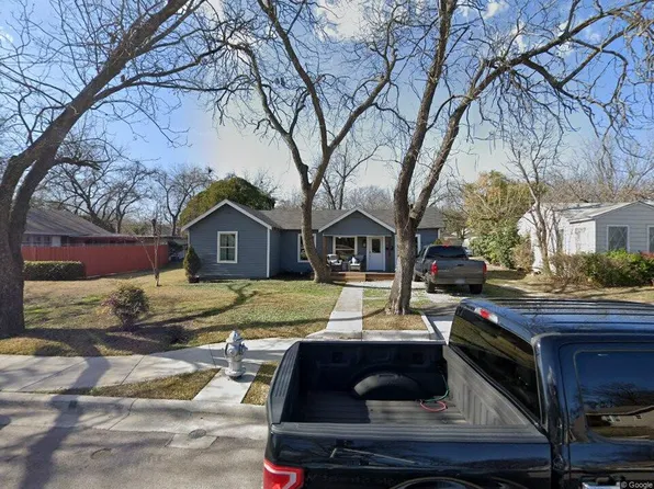 209 Cynisca St, Waxahachie, TX 75165