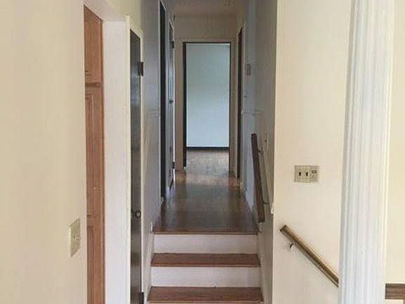 4th image of 126 Kensington Ave