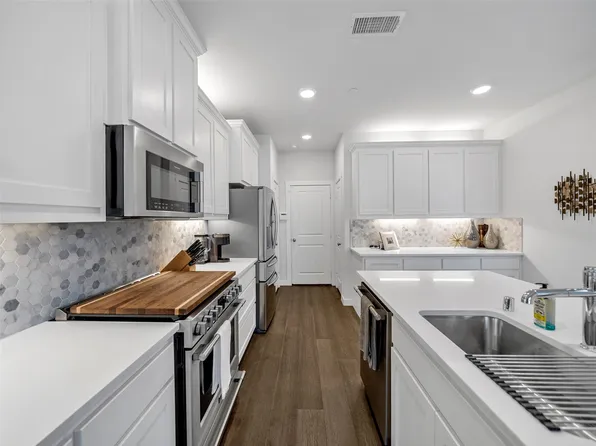 2713 Starburst, Little Elm, TX 75068